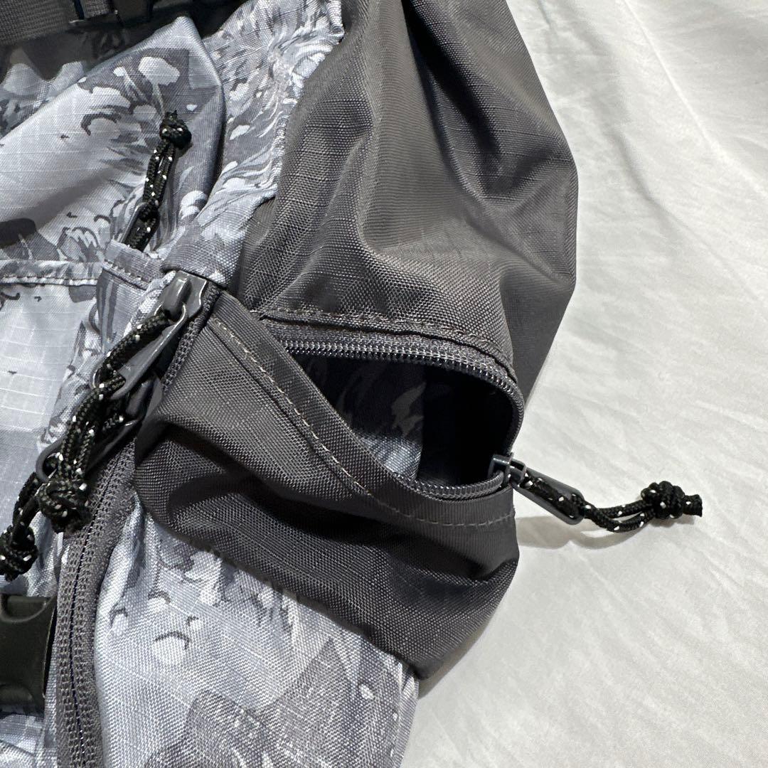 廃盤カラー　BURTON バートン バックパック　27L ハワイアン