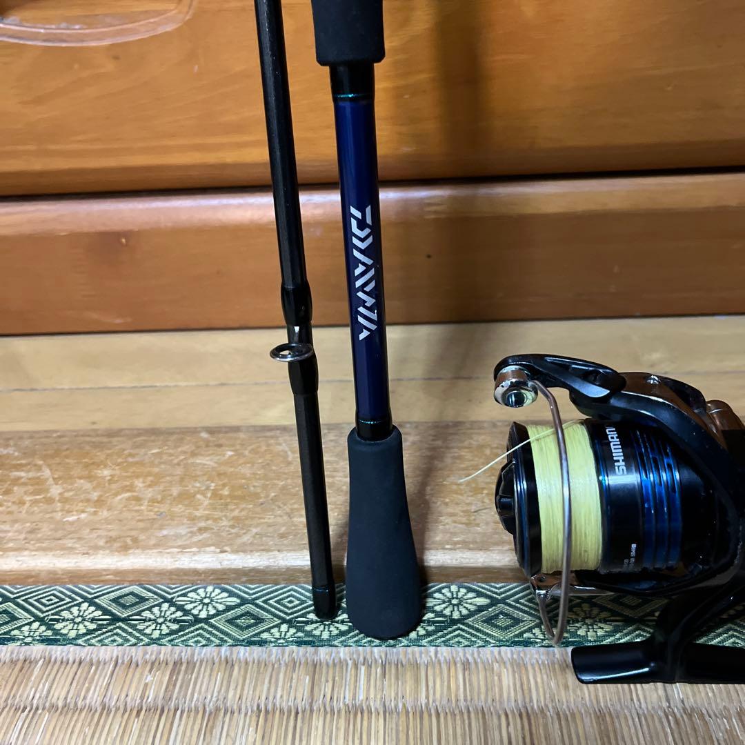 最終値下げ！　Daiwa スピニングリールと釣り竿セット