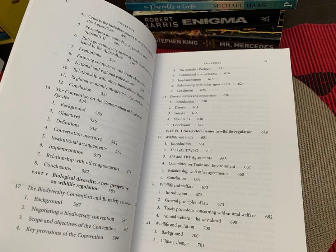洋書 Lyster's International Wildlife Law