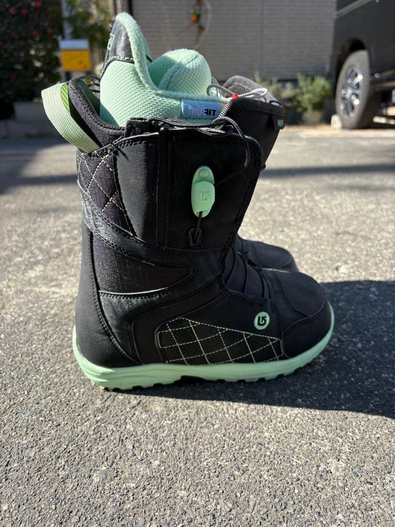 BURTON スノーボードブーツ レディース、子ども用
