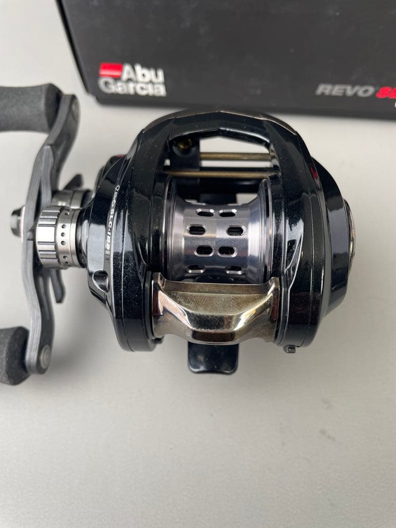 abu SLC IB8 レフトハンドル アブ ガルシア 美品 revo