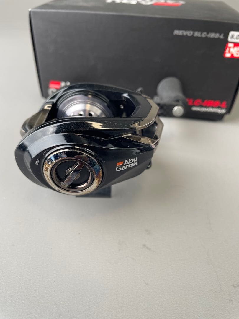 abu SLC IB8 レフトハンドル アブ ガルシア 美品 revo