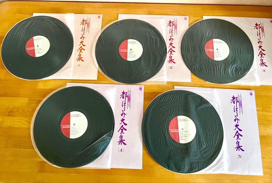 サイン付き　都はるみ大全集 レコード10枚組
