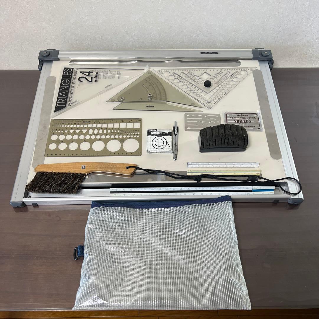 DRAPAS 書類ケース 黒