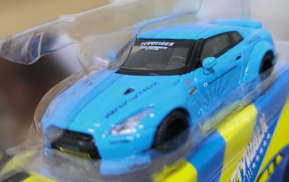 4月6日出品終了MINI GT LB★WORKS GT-R Light Blue