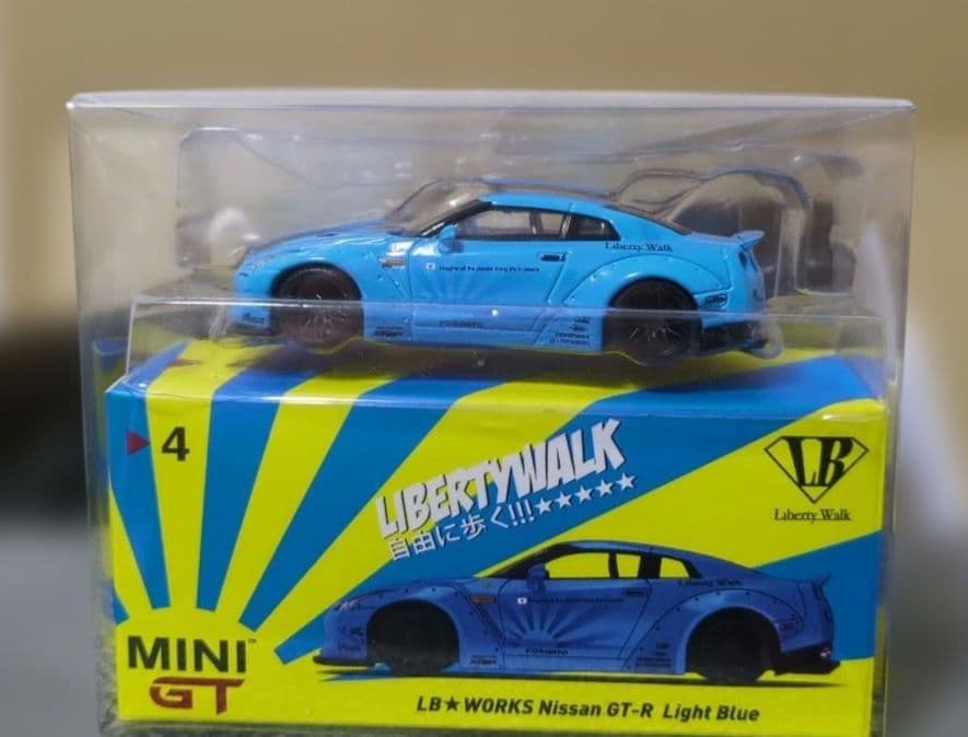 4月6日出品終了MINI GT LB★WORKS GT-R Light Blue