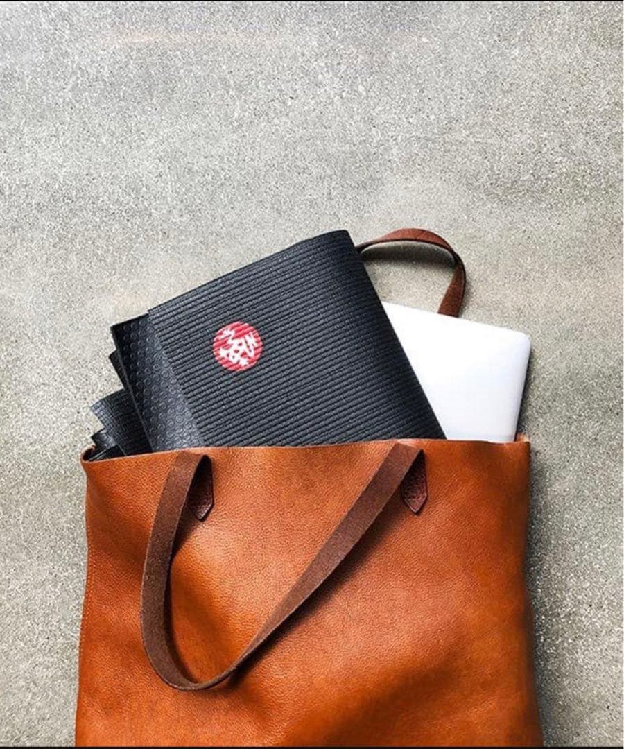 【美品】MANDUKA マンドゥカブラックセージ　ヨガマット ヨガ・エクササイズ