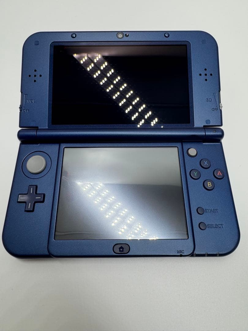 【完品・美品】Newニンテンドー3DS LL メタリックブルー