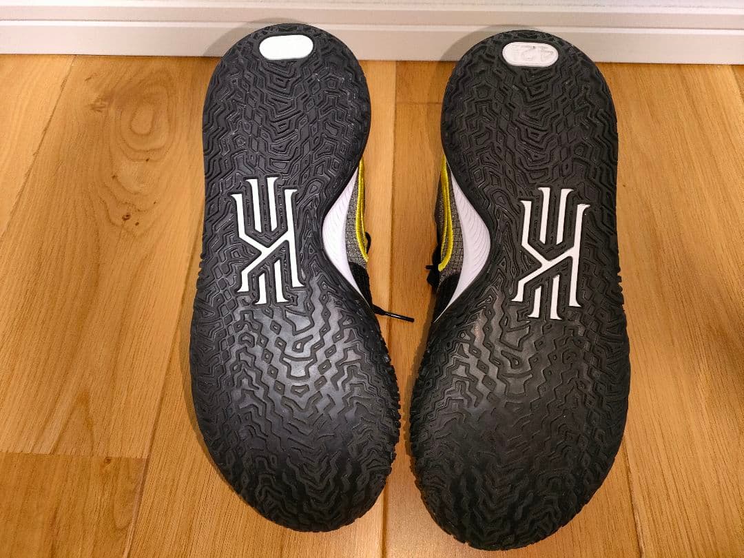 シューズ(男性用) Nike Kyrie Low 4 EP 27cm