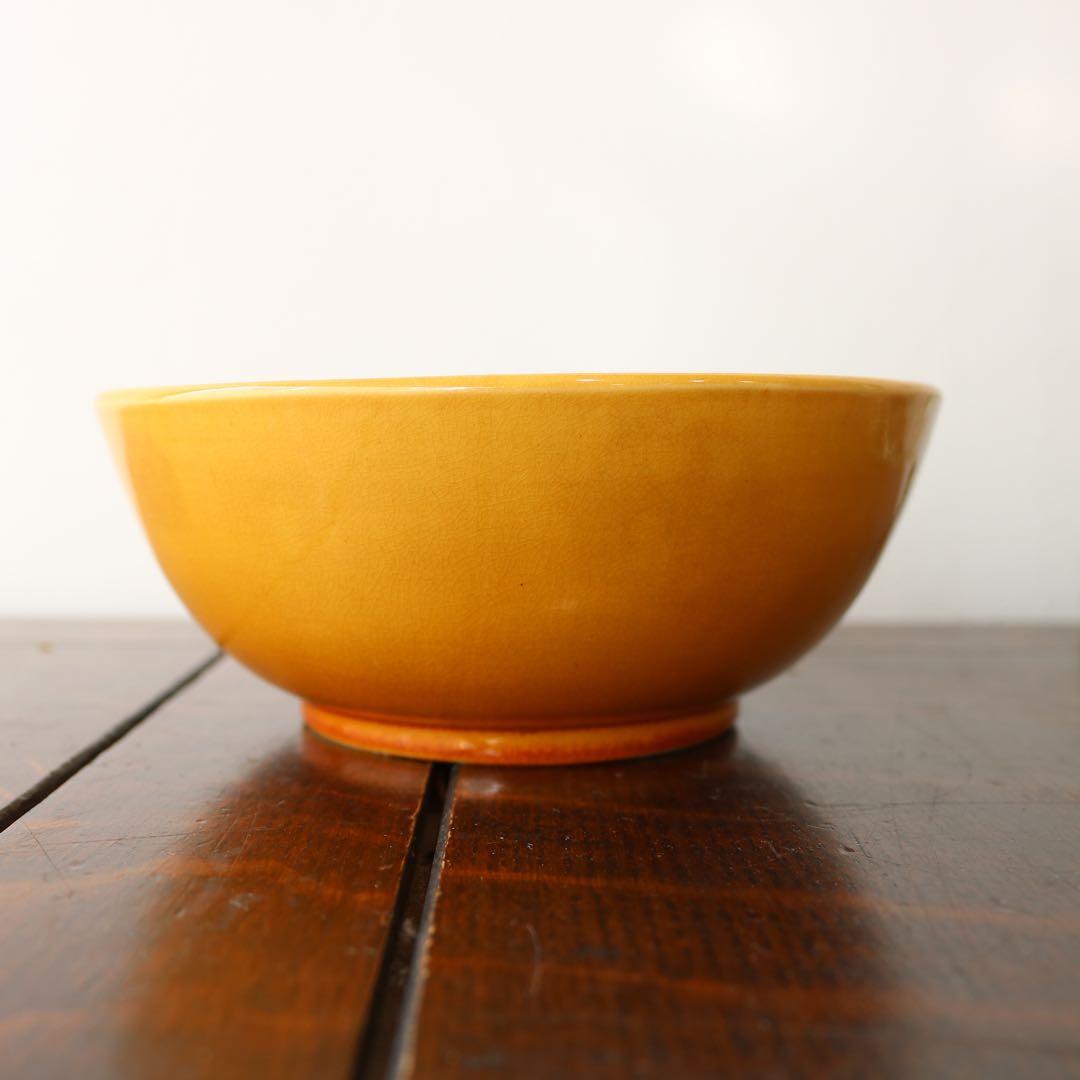 淡路珉平焼　山吹色　 黄釉　深鉢　1点（骨董古美術古伊万里茶道具菓子器