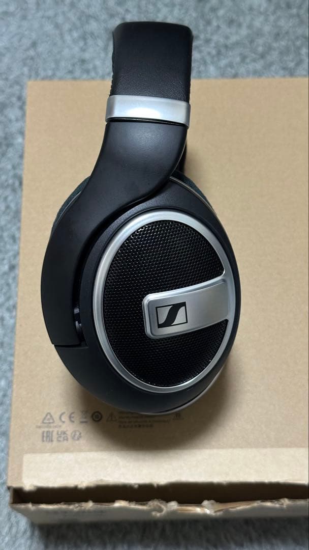 ヘッドホン Sennheiser HD599SE