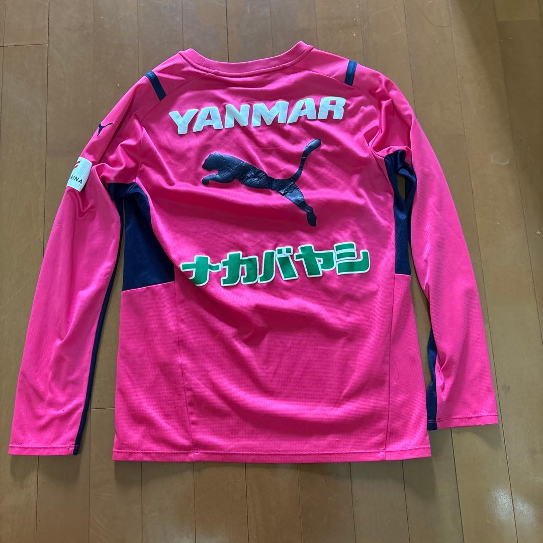 PUMA サッカーウェア 長袖 ピンク YANMAR 支給品、プロ着用