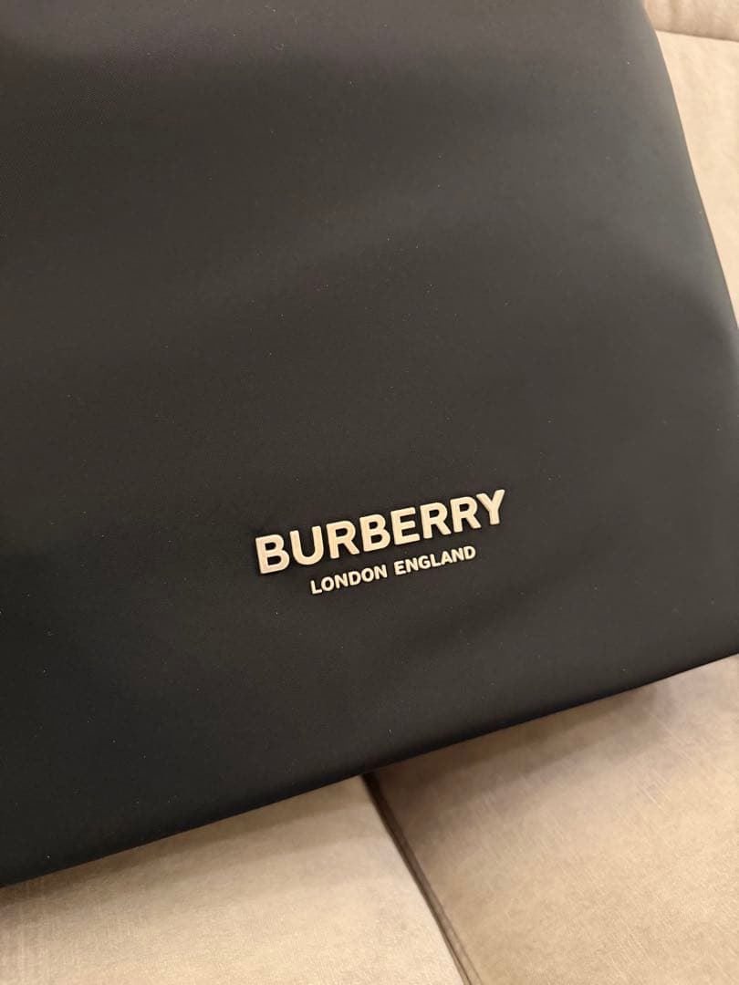 BURBERRY ブラック トートバッグ