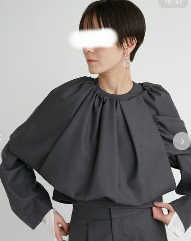 emmi atelier　金子綾コラボ ケープ付きブラウス