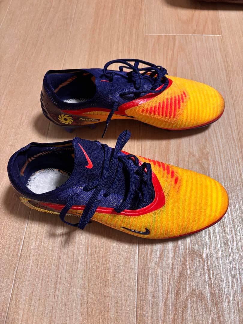 美品‼️1回のみ使用‼️ナイキファントム6 26.5 サッカースパイク