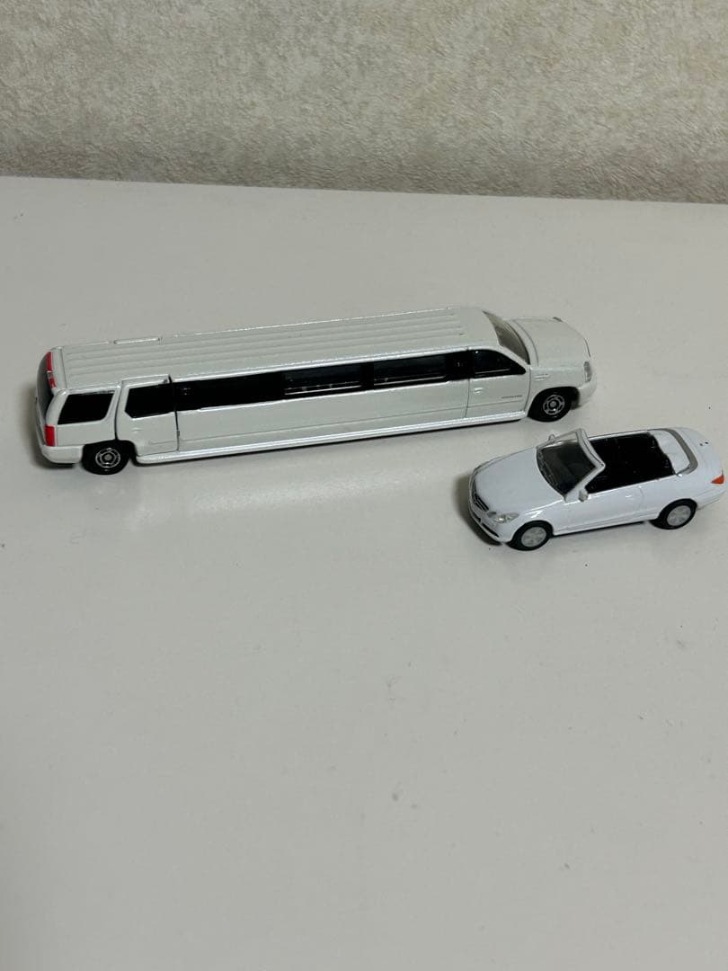 TOMICA トミカ ミニカー他 まとめ売り 49台 パーキングケース3個