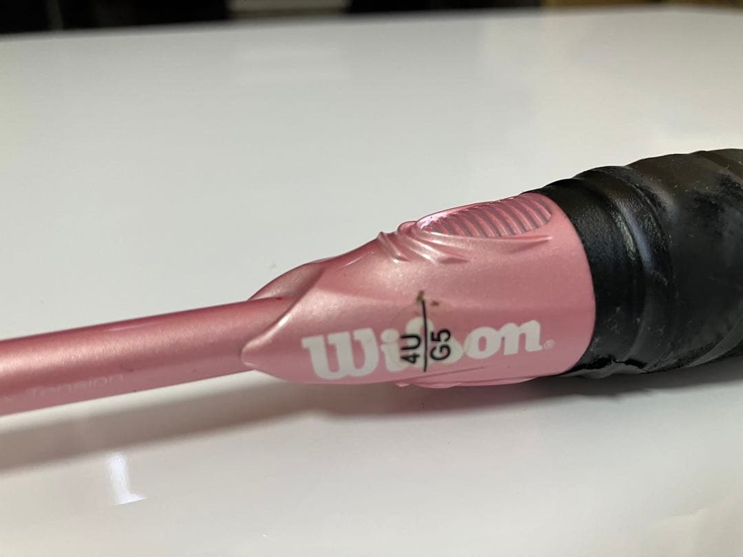 Wilson PRO バドミントンラケット ピンク/ホワイト　4Ｕ　5Ｇ