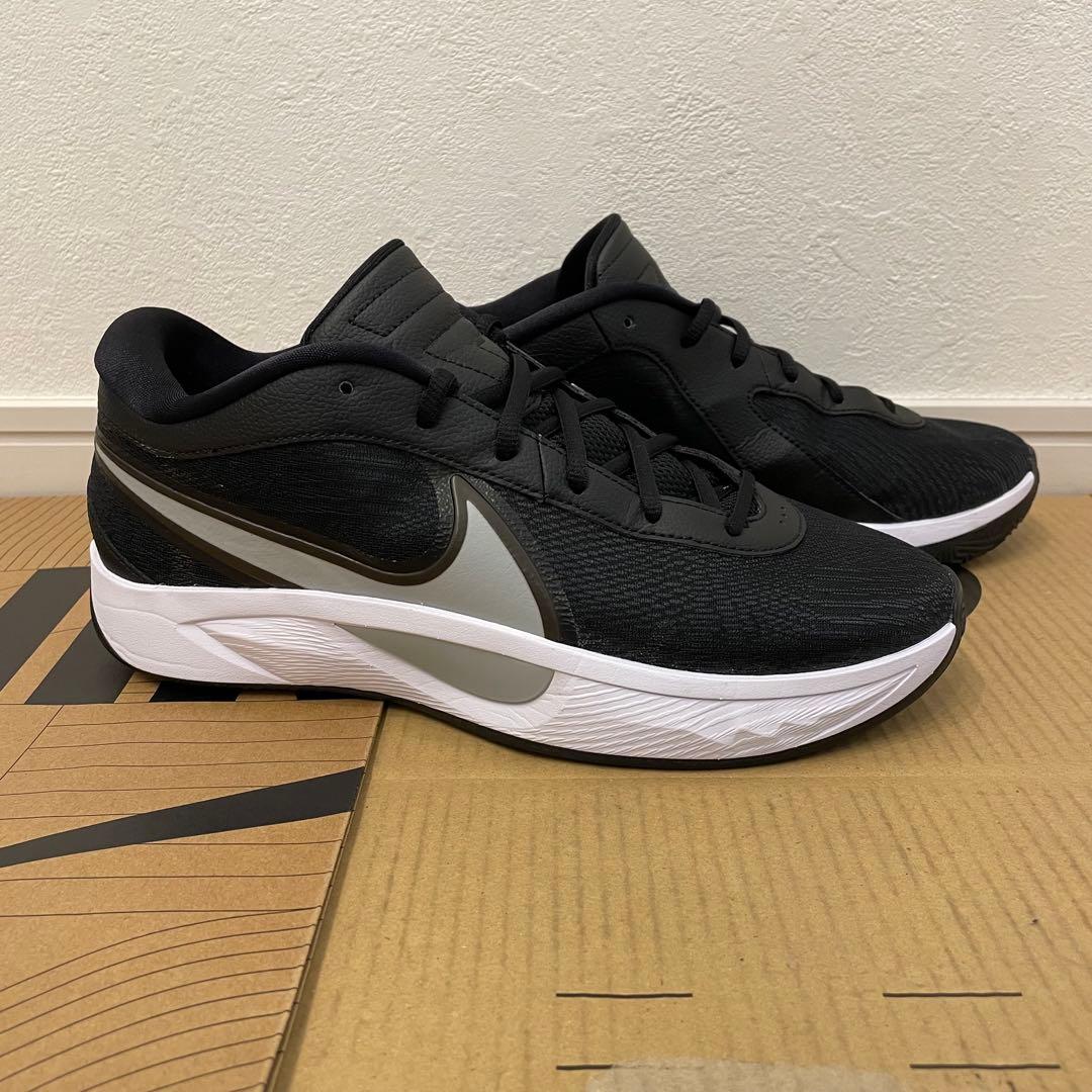 【美品】NIKE FREAK6 28cm