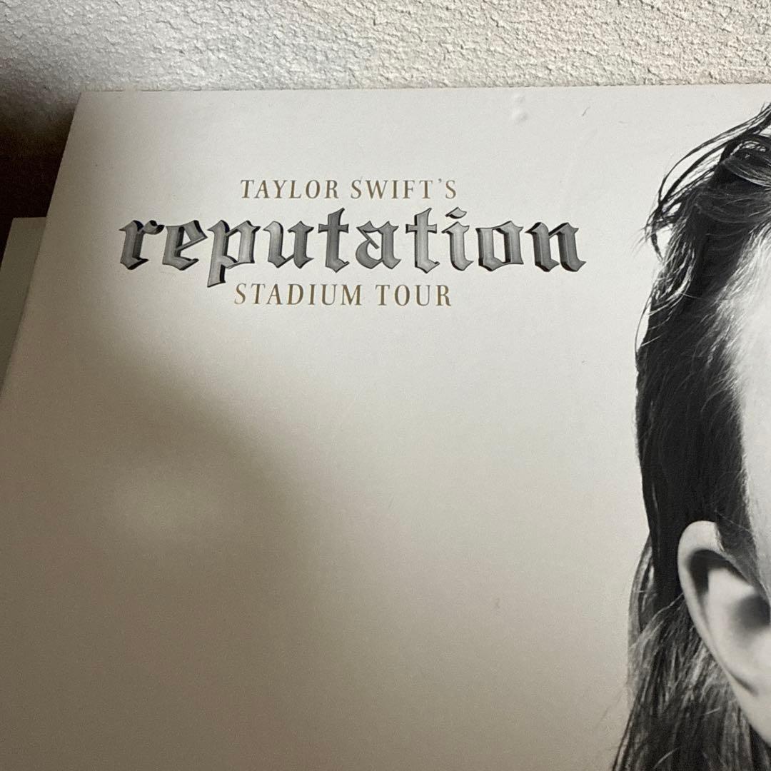Taylor Swift reputation 直筆サイン付き