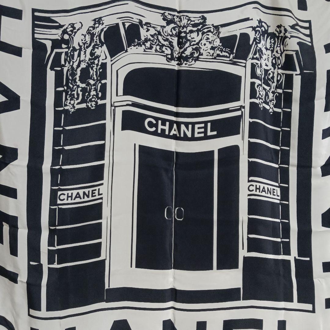CHANEL シルクスカーフ ドアデザイン