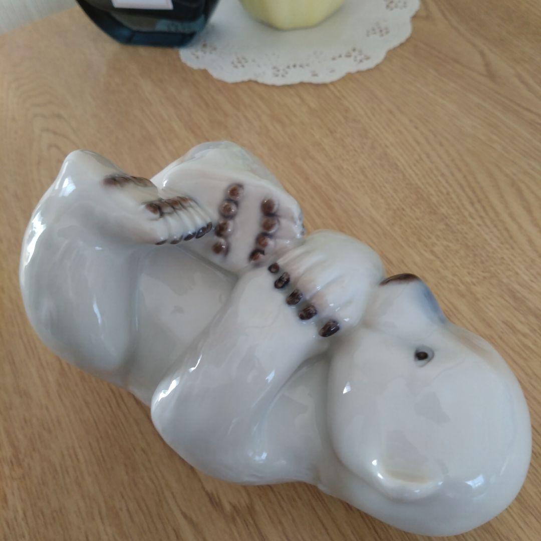 ロイヤルコペンハーゲン シロクマ 置物 陶器