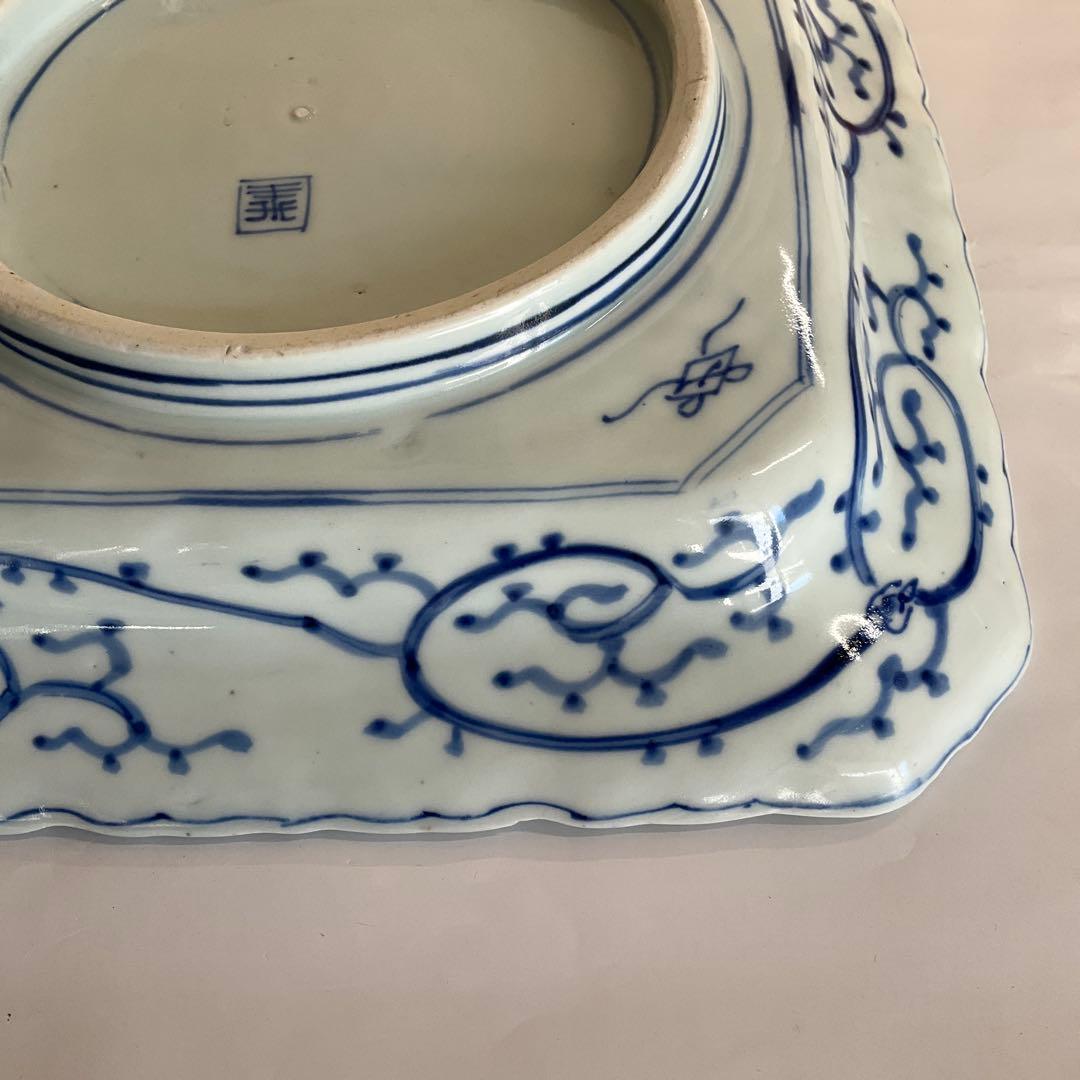 古伊万里染付芭蕉古代文字文四方皿　江戸時代中期頃