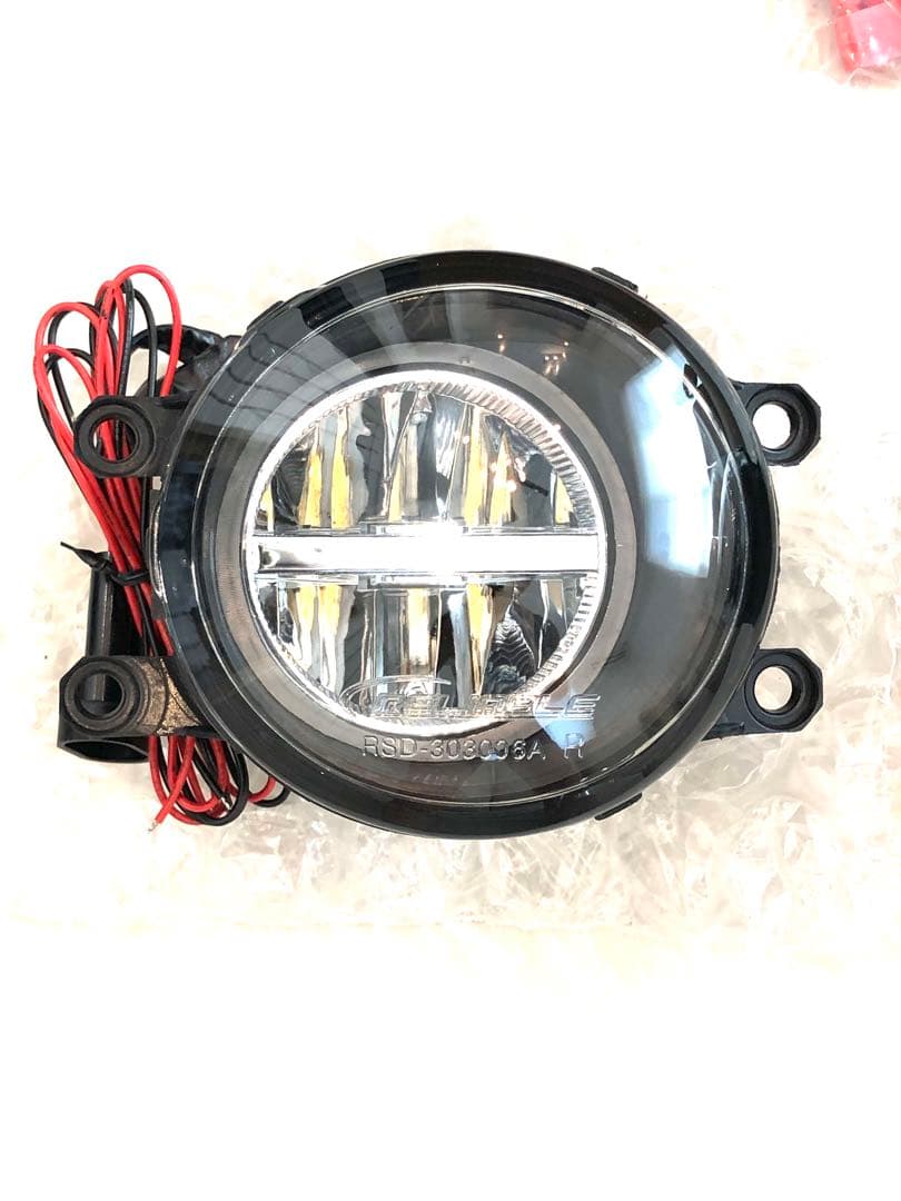 プリウスα フォグランプ LEDハイパワーイカリング内蔵左右セット