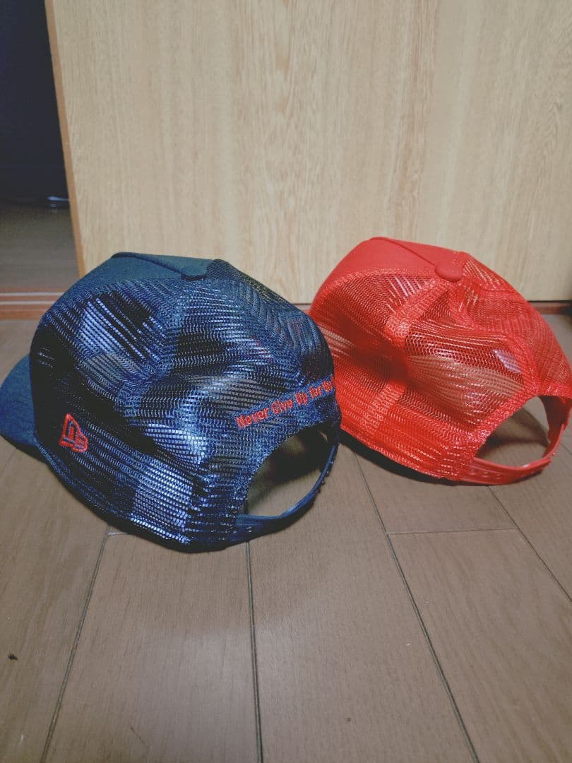 名古屋グランパス　キャップ２個セット　黒・赤　新品未使用