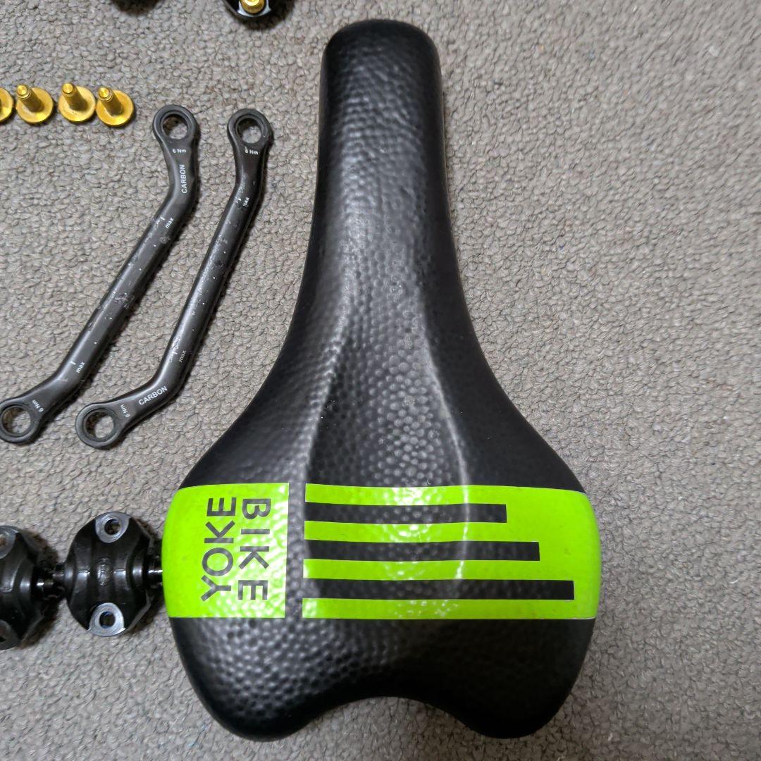 C*J様 BIKEYOKE SAGMAサドル142mmライム