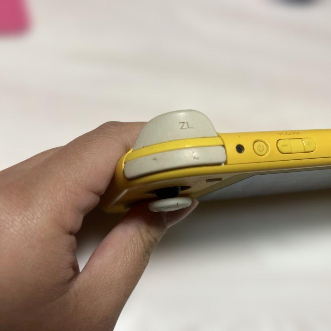 Nintendo Switch Lite ジャンク品 電源確認、初期化済