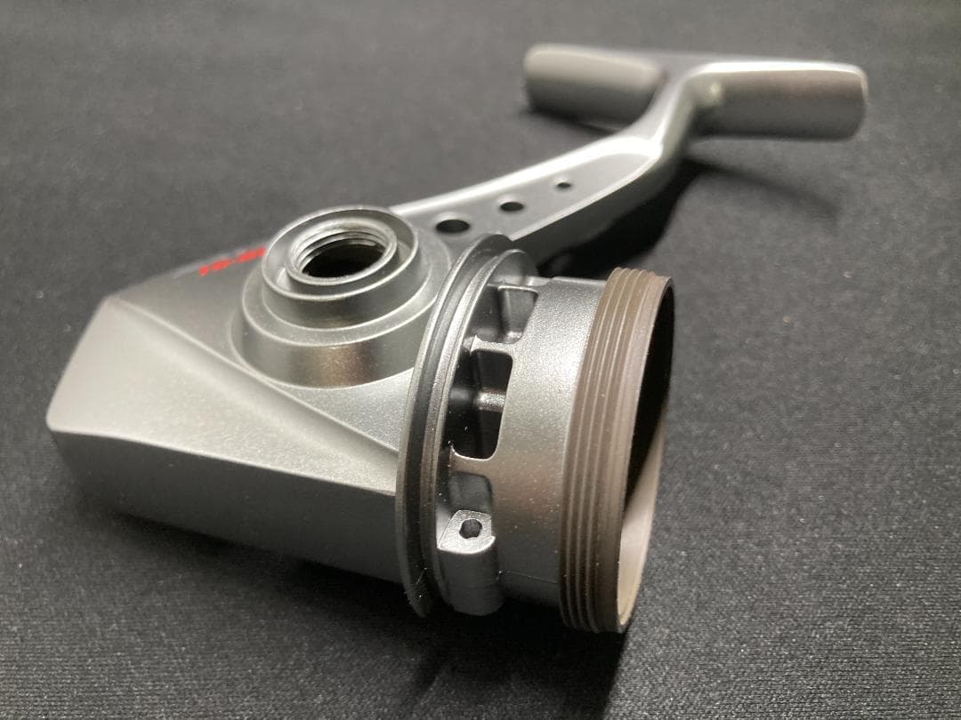 Daiwa ソルティガZ4500H ボディー片面