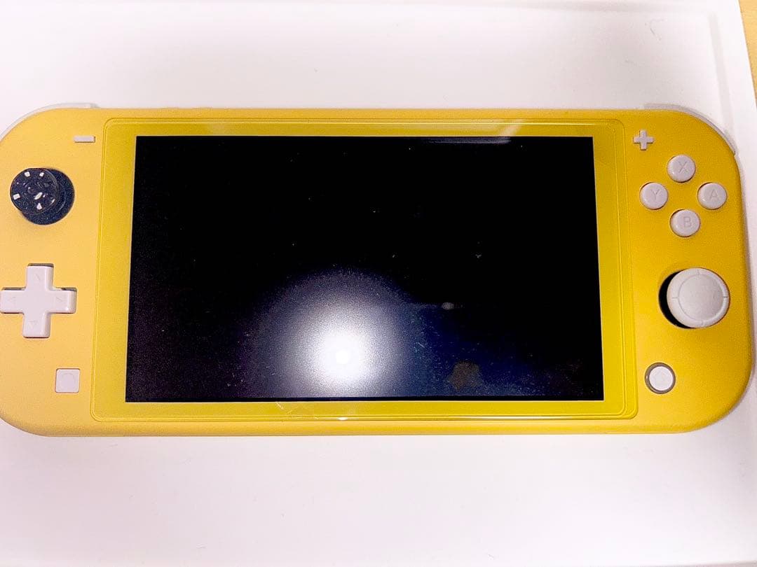 Nintendo Switch Lite イエロー ポケモンステッカー付き