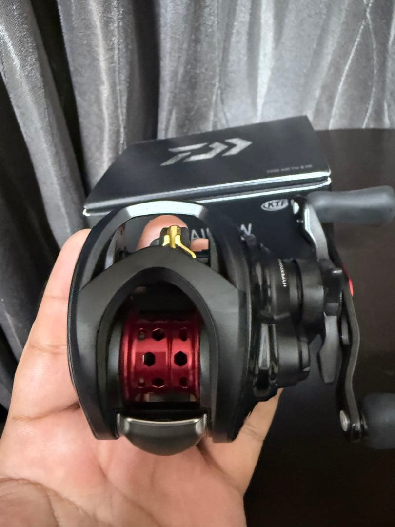 最大値引き価格　ダイワ　23SS air tw 8.5 R
