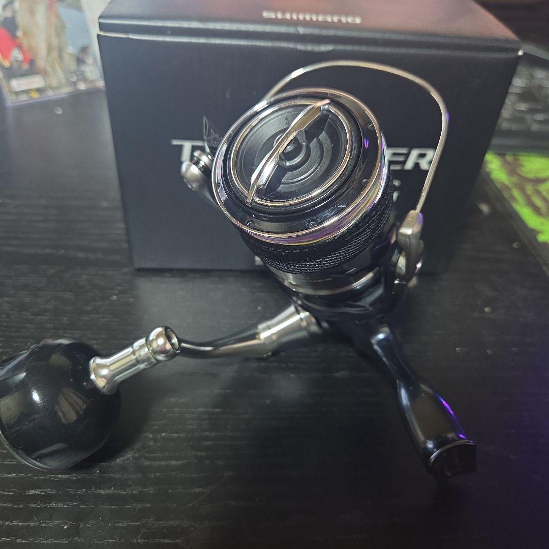 SHIMANO 21TWIN POWER SW4000xg スピニングリール