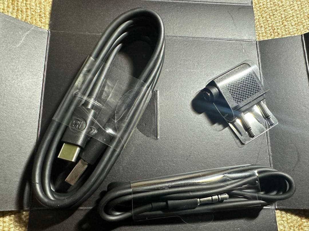 新品同様 BEOPL H9 3RD 付属品 未使様ヘッドホンケース