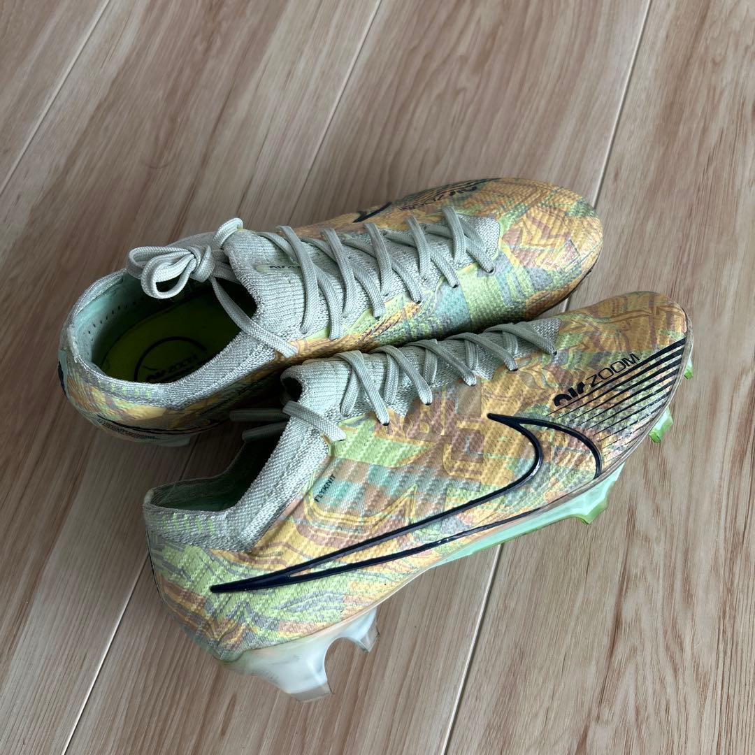 NIKE ZOOM マーキュリアル　ヴェイパー15 エリートFG 24.0cm