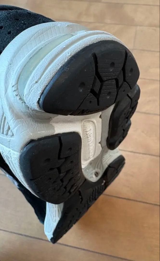 【美品】New Balance 2002R サイズ25㎝