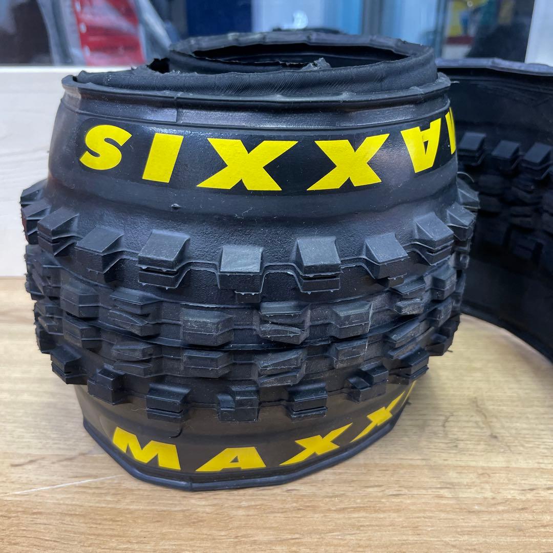 MAXXIS MINION DHF 27.5×2.50WT タイヤ
