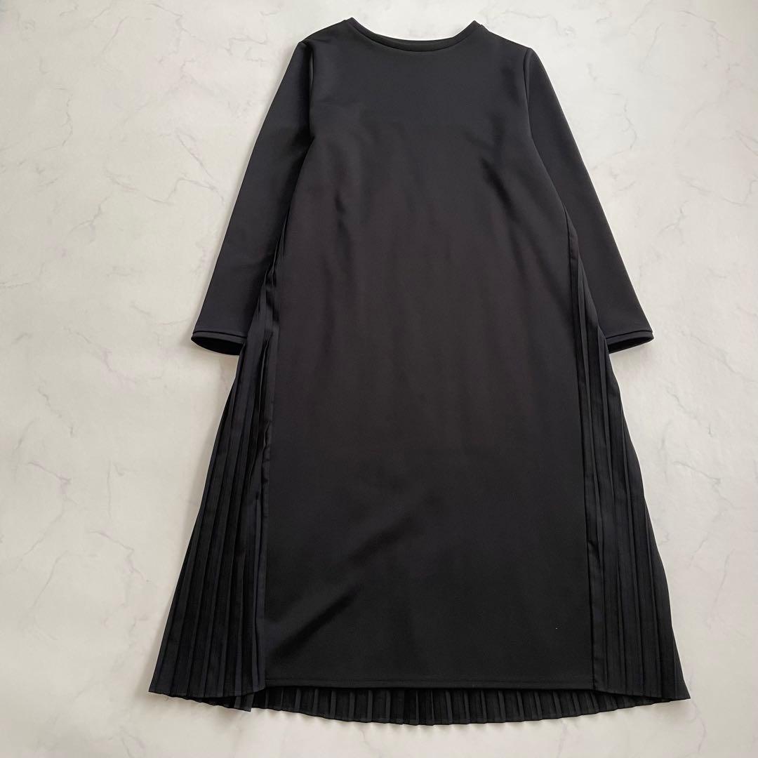 BARNEYS NEWYORK プリーツ　ロングワンピース　黒　フリーサイズ
