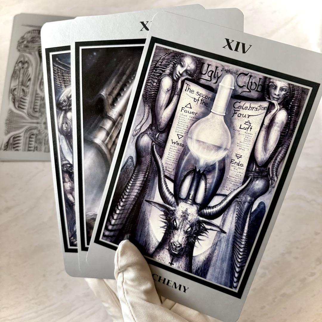 ギーガー タロット H.R.Giger Tarot 洋書