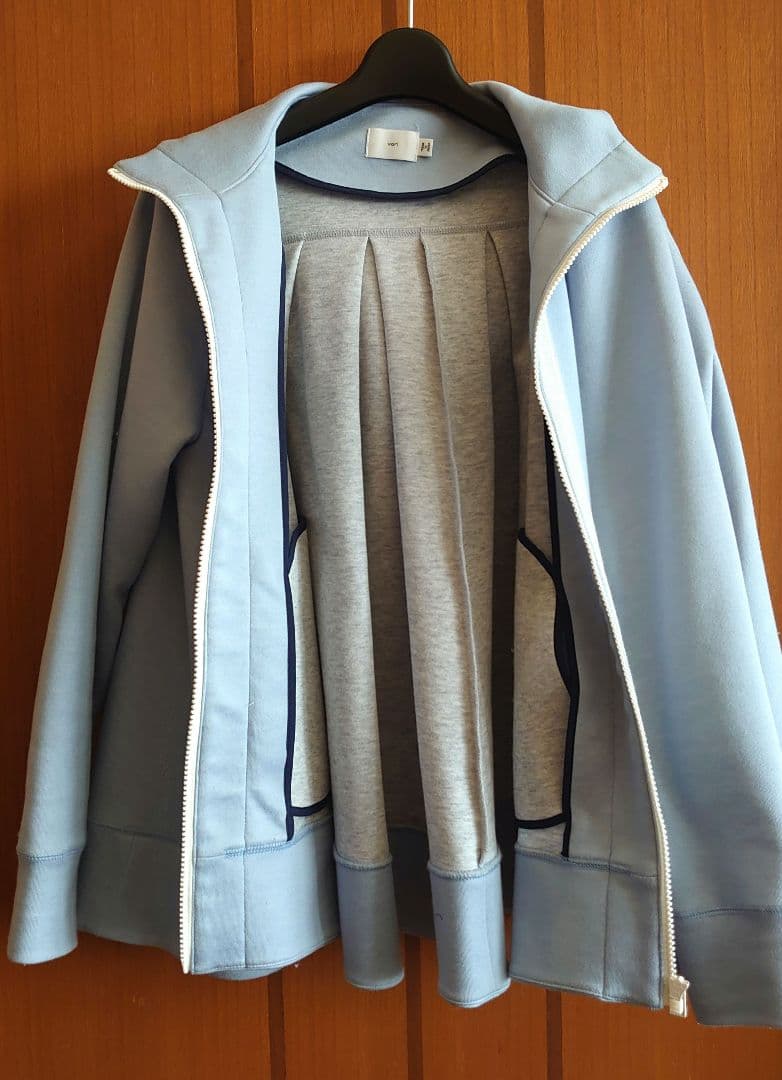 【yori 美品】フード付きライトブルーアウター