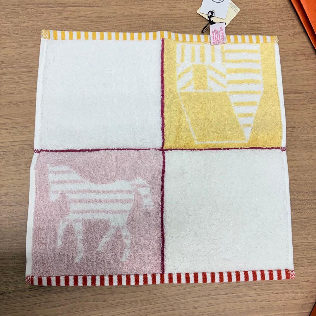 【新品】HERMES エルメス　ハンドタオル　ハンカチ
