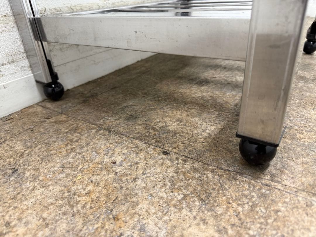 ステンレス　業務用　作業台　厨房　飲食店　W６００ｘD4５０ｘH８００ｍｍ