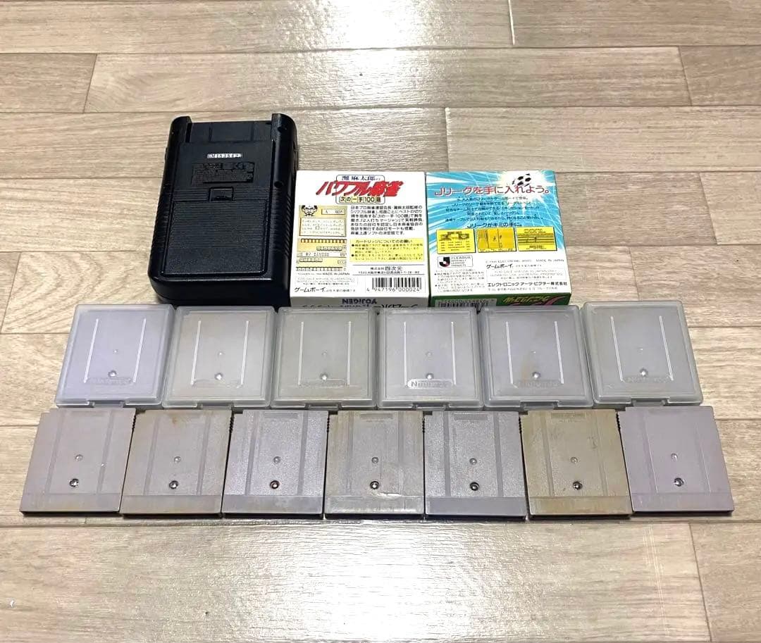 【希少品】初代ゲームボーイの同型機の黒色+カセット15個セット