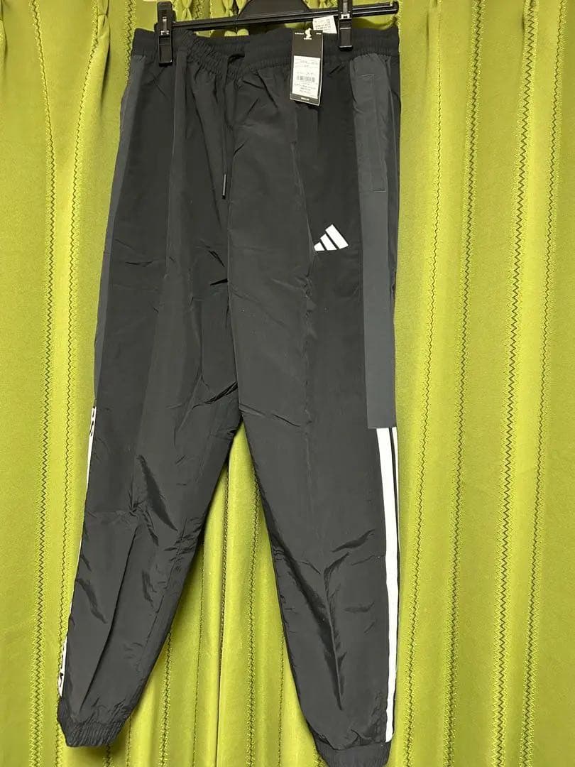 adidas ウインドブレーカー パンツ　ブラック 2LL サイズ