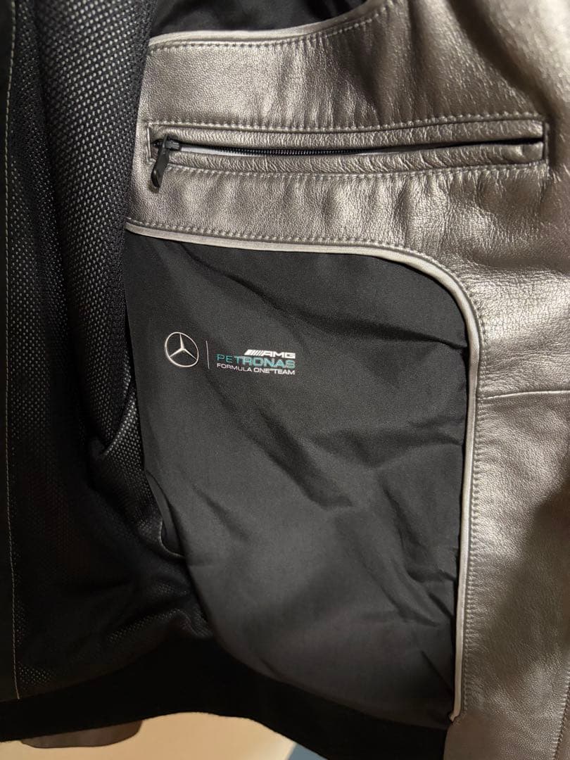 ヒューゴボス HUGOBOSS メルセデスベンツ AMG ラムレザーブルゾン
