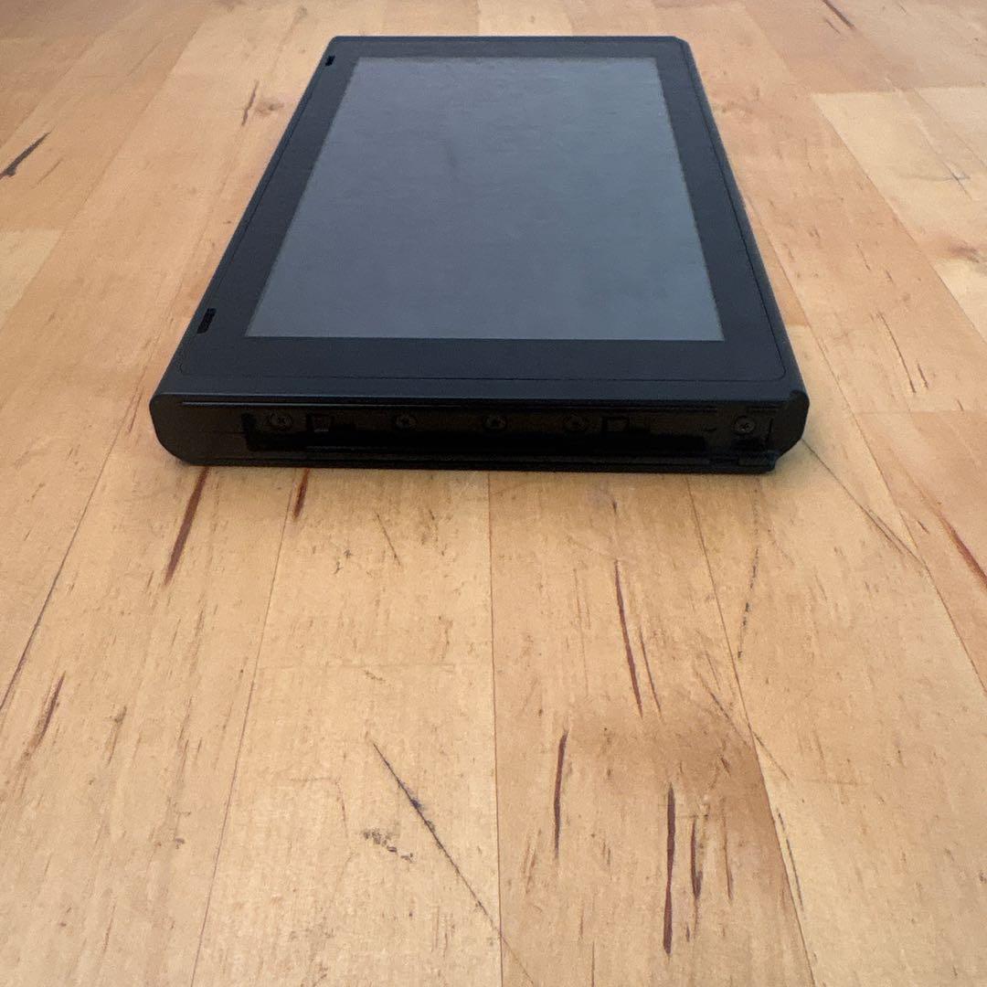 ニンテンドースイッチ　hac-001 2022年製　初期化済み　(d