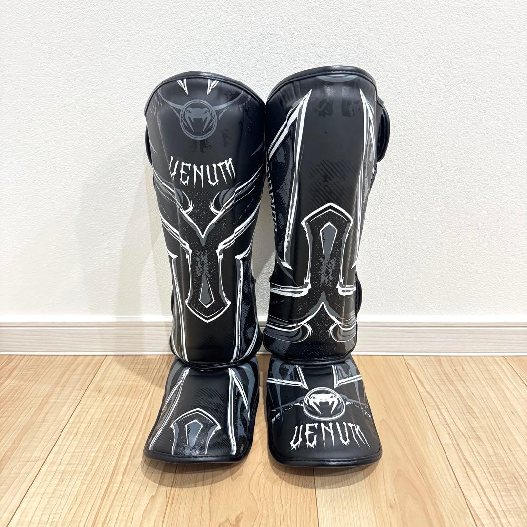 VENUM ヴェナム　べナム　グローブ&レガースセット　キックボクシング