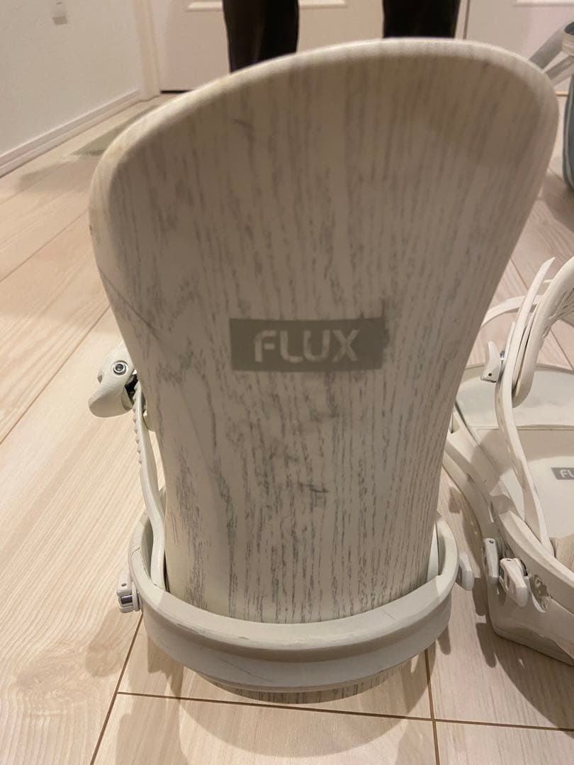 FLUX SR スノーボードビンディング ホワイト L
