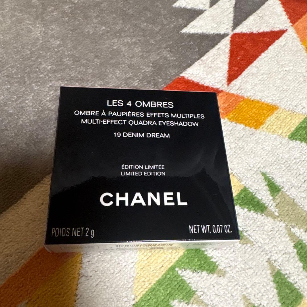 新品未使用　正規品　CHANEL アイシャドウパレット 限定　デニム